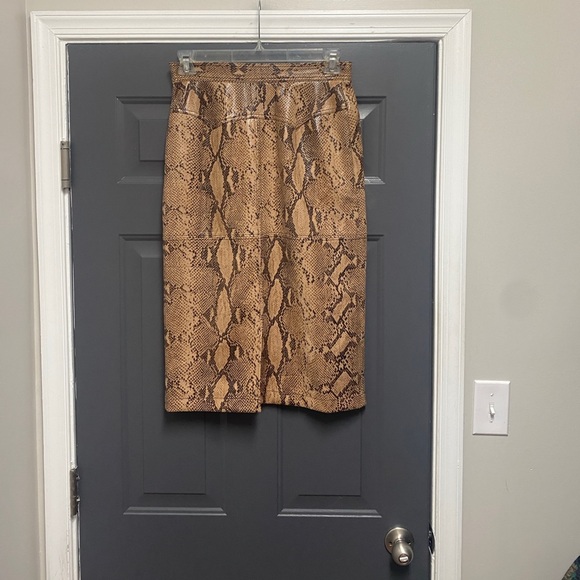 Anthropologie Current Air Brown Snake Print Midi Length Pencil Skirt size 8 - Picture 3 of 6
